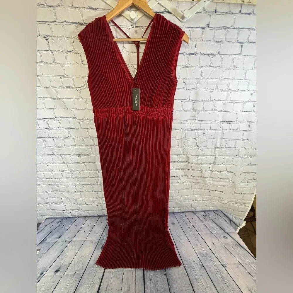 Romeo & Juliet Couture nwt romeo